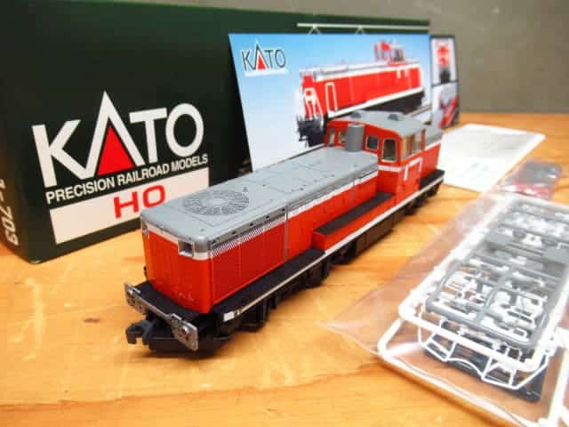 KATO模型のHOゲージ、1-703 DE10 ディーゼル機関車を買取致しました 